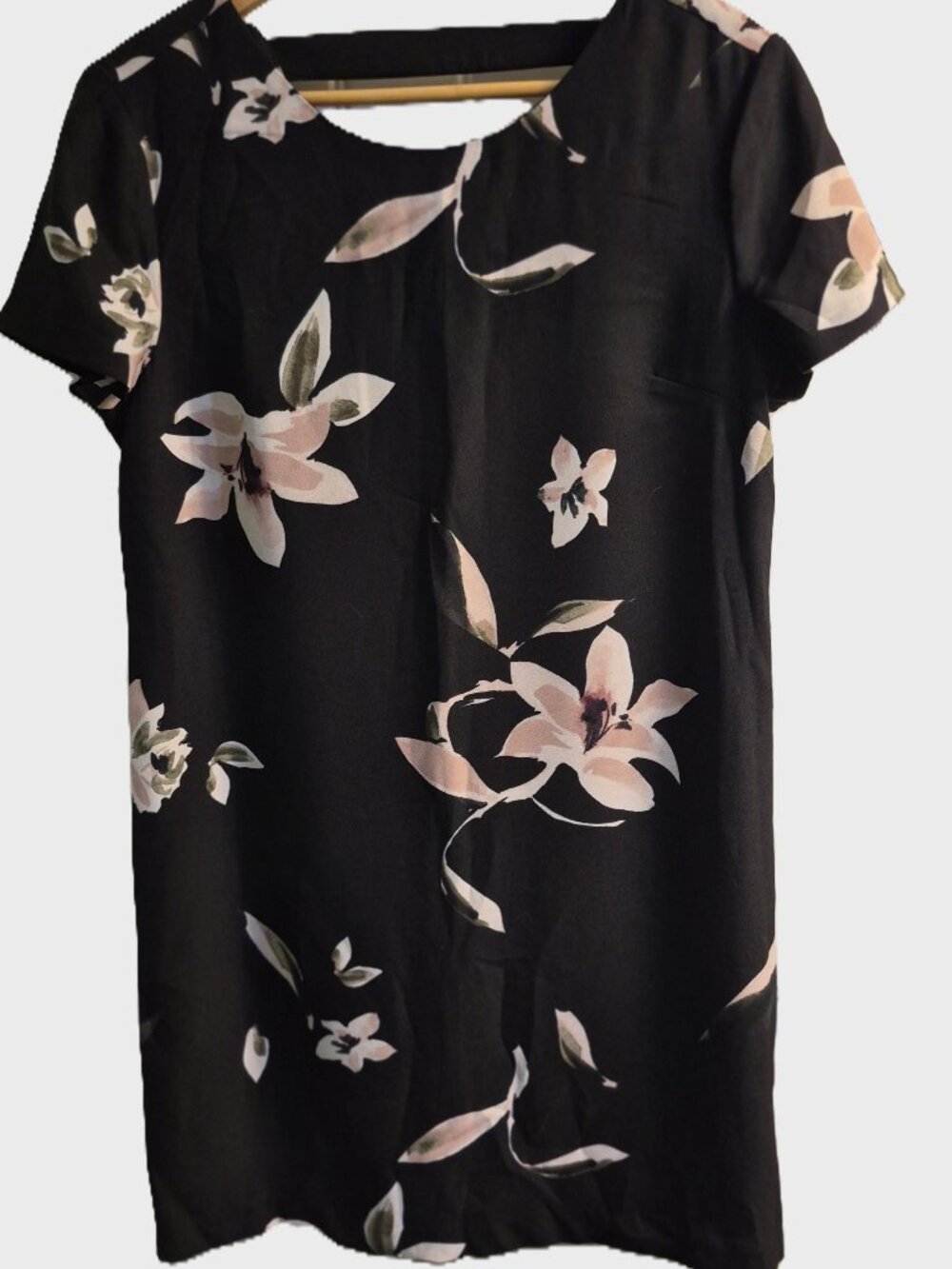 Dynamite Women's Black Floral Shift Dress Open Back W/ Horizontal Strap Size M